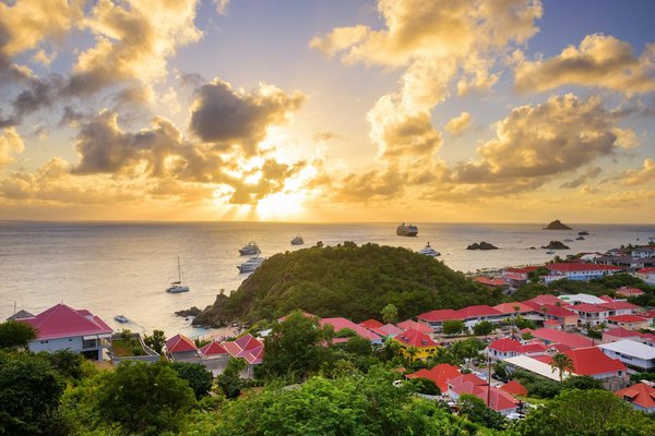 Day cruise with st barts boat rental